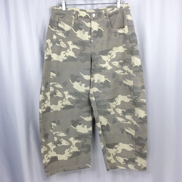 Urban Daizy Denim - Urban Daizy Barrel Leg Crop Camo Jeans Women's Size Large Gray Ivory High Waist